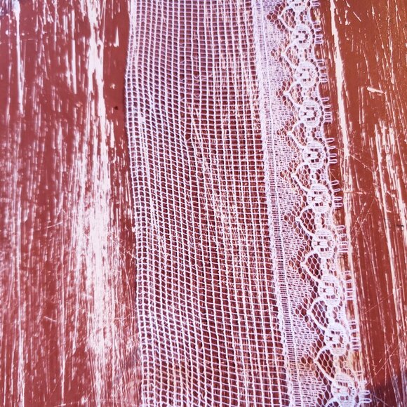 Vintage Bobbin Net Lace Trim.    2" inch x 10 yards - Picture 3 of 8